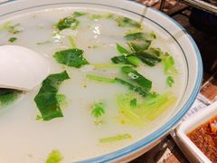 -清真·玛丽亚新疆菜主题餐厅(浙江中路店)