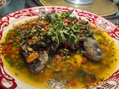 -牟记江湖重庆地标特色菜鱼蛋海鲜羊蝎子(巴南区黑金冠十多年好店)