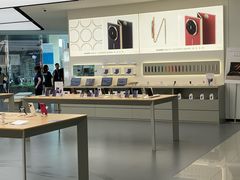 -华为授权体验店(中山公园来福士)