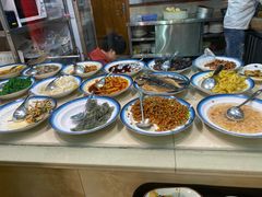 -谊荣海鲜大牌档(石湖店)