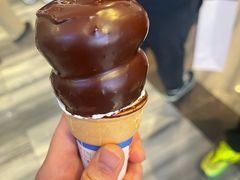 巧克力脆皮蛋筒-DQ·蛋糕·冰淇淋(南开大悦城2F店)