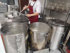 -金陵老丁家馄饨(新街口店)