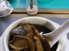 美味牛肝菌炖乌鸡-野到家·松茸鸡汤松茸饺(龙津中路店)