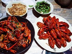 -巴厘龙虾·榜首油焖大虾(音乐学院·沿江酒馆店)