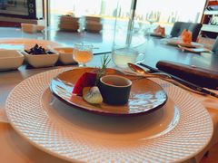 -一板铁板烧·隐秘一线江景花园餐厅(西湖左岸·天元店)