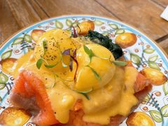 三文鱼班尼迪克-Alimentari早午餐(安福路店)