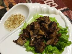 -玖月时尚泰式餐厅