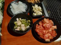 -肉甲韩国木炭烤肉(新壹街1店)