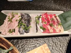 -三出山火锅(南京万象天地店)