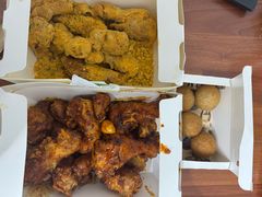 -BHC炸鸡(明洞总店)