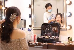 -Lady  Jane高端婚纱礼服馆