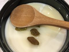 酸奶-巴扎美食·新疆菜·西域歌舞表演餐厅(新疆大厦店)