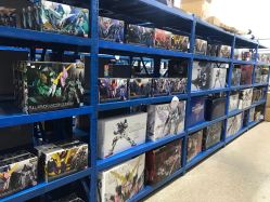 -逝水玩具折扣店