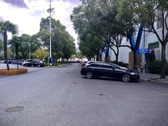 -源深体育中心-停车场