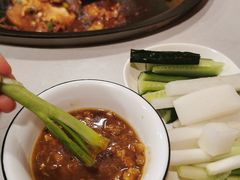-小火炕铁锅炖鱼