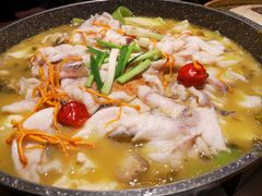 -山城外·非遗酸菜鱼(财富中心店)
