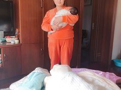 -爱的果实月嫂育婴师(世纪东方店)