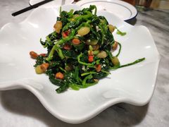 -大胡同天津菜·海肠捞饭·津门皮皮虾锅贴一绝(西姜井店)