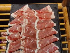 -老牌坊云南鱼豆花火锅(爱建店)