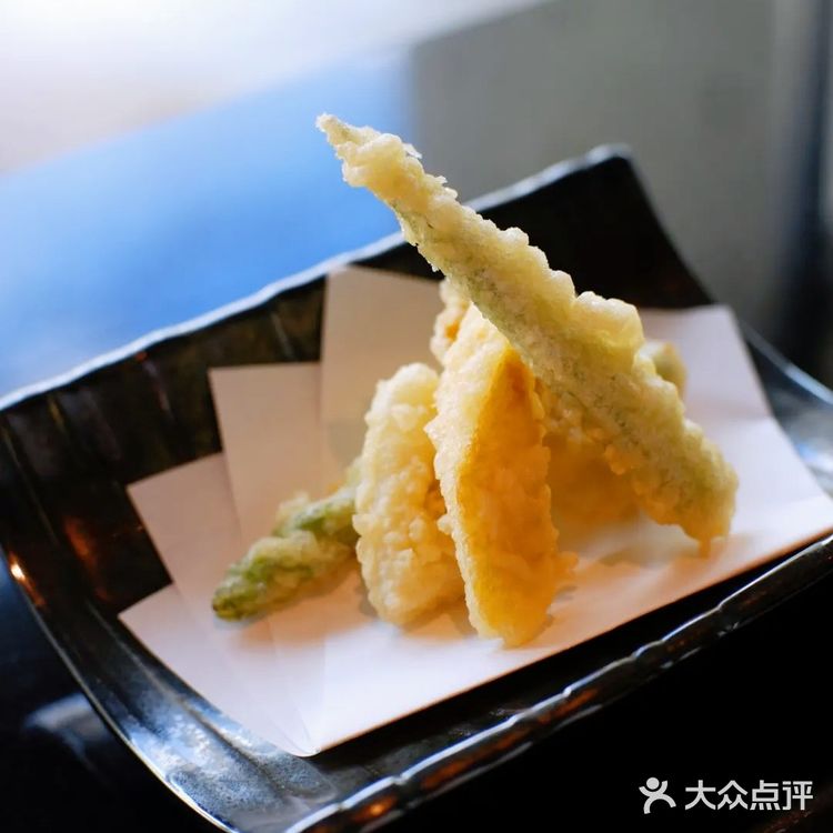 77层の「一目RIN」，一目了然的天际美景与匠心料理，美哉～