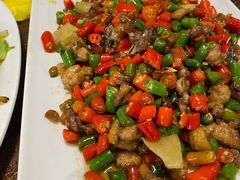 尖叫小公鸡-又见小河浜·盐帮川菜(松江商业广场店)