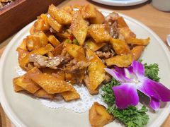 馕炒肉-品回味清真西北楼(宁波首店)