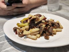 泡椒藕带炒鸡胗-大隐隐于市私房菜(保和小区店)