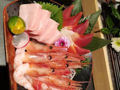 -铭牛烧肉·和牛海鲜自助(高新月牙湖店)