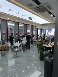 -藤野造型烫染·漂发