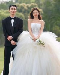 -米兰婚纱摄影轻奢化定制(深圳罗湖总店)