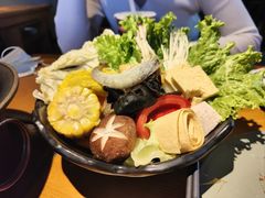 -呷哺呷哺(融创茂店)