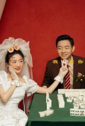 -喜爱高定婚纱摄影