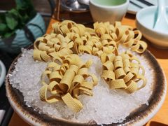 手切豆腐皮-洪氏嗨捞·广东猪肚鸡·椰子鸡火锅(西咸万象城店)