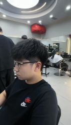 -维纳斯·SUPER·V减龄发型设计