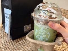 -星巴克臻选(盐城金鹰聚龙湖店)