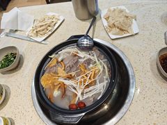 -九寨特色牦牛肉汤锅 羊肉汤锅