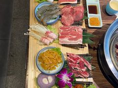 -明洞阿姨·韩式酱蟹烤肉·创意料理(三元桥店)