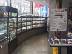 面包甜点陈列柜-85度C(青岛燕儿岛店)