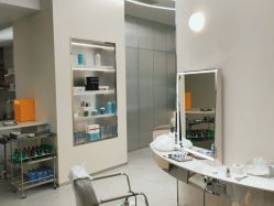 -PE SALON