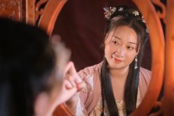 -汉仪华裳汉服馆(打浦桥店)