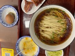 -百年老字号·观振兴蟹黄面·三虾面·苏式面(观前街富仁坊巷店)