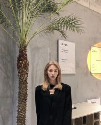 -AYO SALON