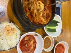 -喇喇排骨火锅·传统韩式脊骨汤(望京西园总店)