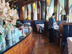 -八府香鸭·啫啫煲(华山路店)