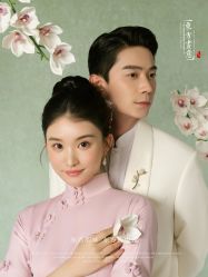 -雪中彩影婚纱摄影·微光艺术中心