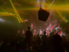 -欧米亚派对酒吧(绵阳店)