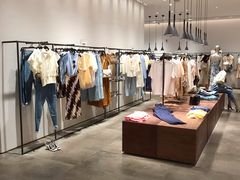 -URBAN REVIVO(西安Momopark店)