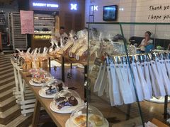 面包甜点陈列柜-牛角村(大族广场店)