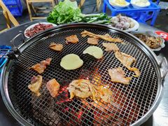 -小辣椒汤锅烧烤(温泉南街店)