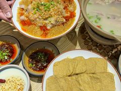 -叁煨蹄花·下饭盐帮菜(人民广场店)